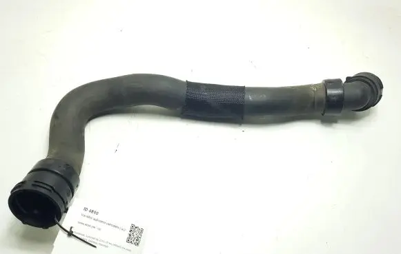 Volvo XC60 Engine coolant pipe/hose