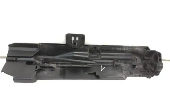 BMW 1 E81 E87 Radiator mount bracket 7524914
