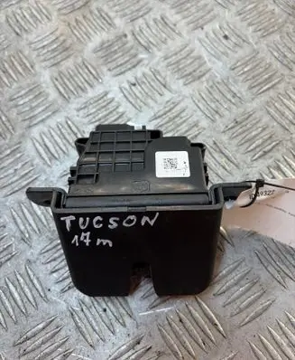 Hyundai Tucson TL Tailgate/trunk/boot lock/catch/latch LHWM1523