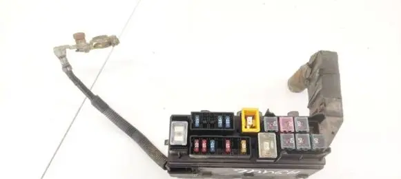 Nissan Almera N16 Fuse box set