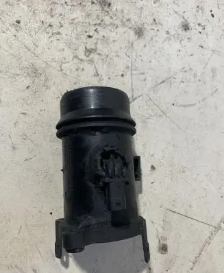 BMW 5 F10 F11 Mass air flow meter 4744639