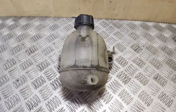 Suzuki Grand Vitara II Coolant expansion tank/reservoir 8200686355