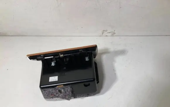 BMW 7 G11 G12 Glove box 09331000 14121810 5148288429