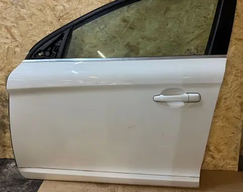 Volvo XC60 Front door