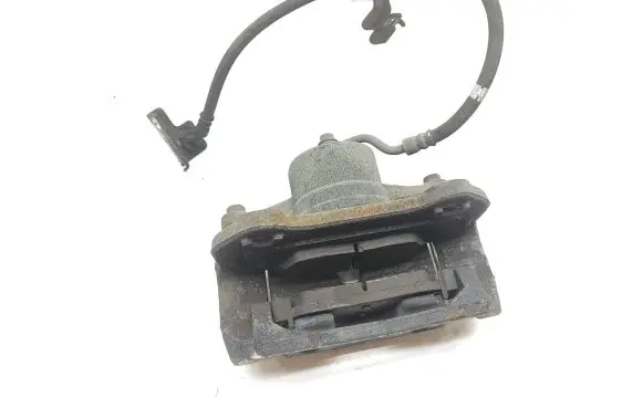 Hyundai Tucson TL Front brake caliper