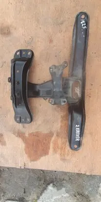 Subaru Forester SH Gearbox mounting bracket 