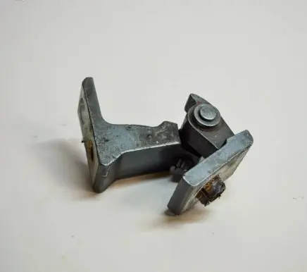 Audi A5 8T 8F Front door upper hinge 8K0831402A