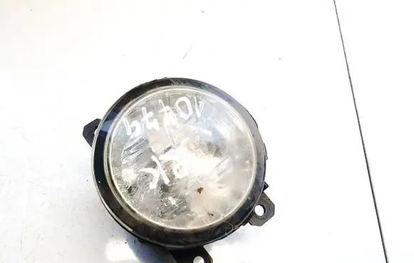 Nissan Leaf I (ZE0) Front fog light 89500181