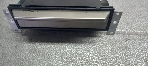 Peugeot 206 CC Glove box