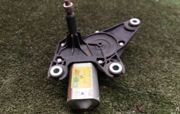 Mercedes-Benz ML W164 Rear window wiper motor A2518200042 18546523
