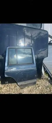 Jeep Cherokee Rear door