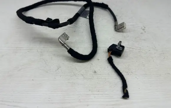 BMW 1 E81 E87 Sound system wiring loom 6928606 11107811 EE540U