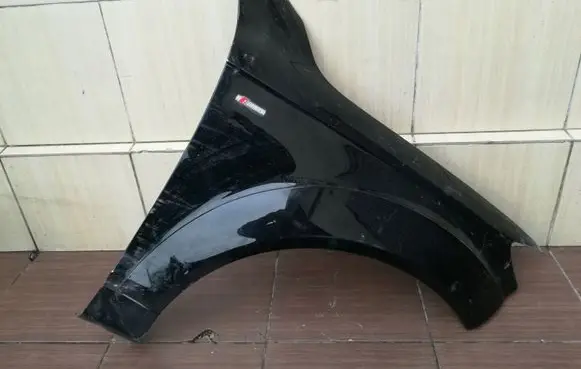 Audi Q7 4L Fender 4L0821106