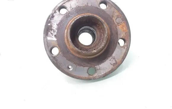 Skoda Superb B6 (3T) Front wheel hub