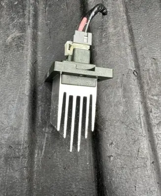 Electric cabin heater radiator