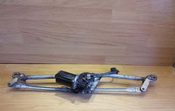 Hyundai Sonata Front wiper linkage and motor
