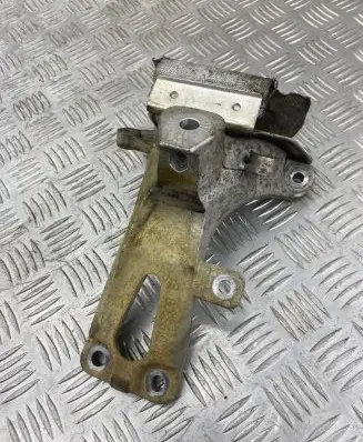 Audi A6 S6 C7 4G Engine mounting bracket 4G0199308B