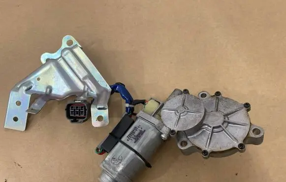 Mazda MX-5 NC Miata Folding roof motor 8237000191