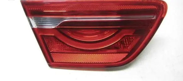 Jaguar XE Tailgate rear/tail lights