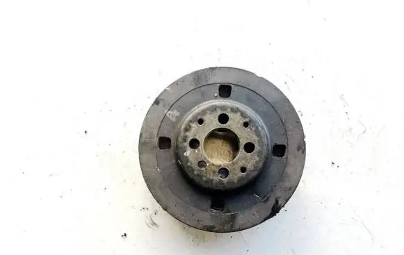 Volkswagen Golf IV Crankshaft pulley