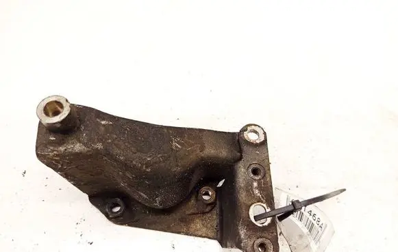 Citroen Jumpy Engine mounting bracket