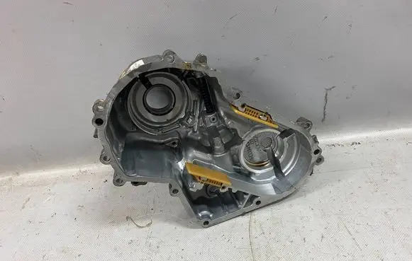 BMW X3 G01 Gearbox transfer box case 8687374