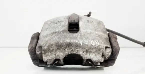 Skoda Superb B6 (3T) Front brake caliper