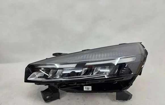 Renault Clio V Headlight/headlamp 260600149R