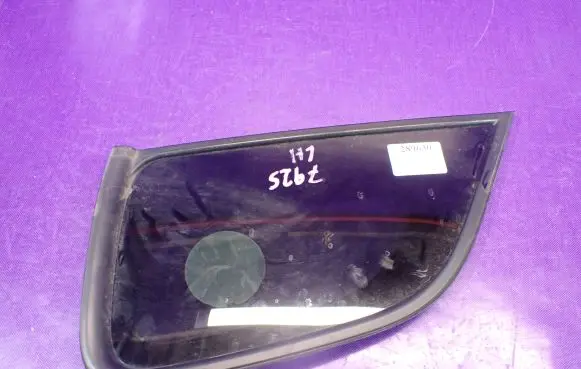 Rear side window