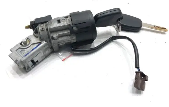 Citroen C4 I Ignition lock N0502073