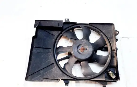 Hyundai Getz Radiator cooling fan shroud