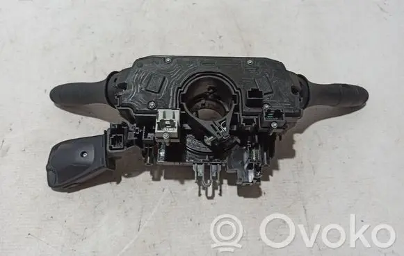 Dacia Duster II Wiper turn signal indicator stalk/switch 255678207R