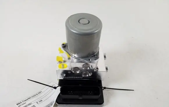Mercedes-Benz E W213 ABS Pump A2134314501