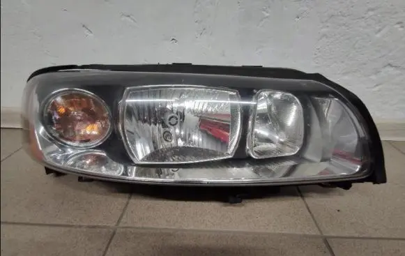 Volvo S60 Headlight/headlamp 30648203