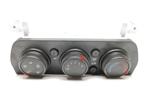 Dacia Sandero Climate control unit PN043C8M04 A21210253 275003079