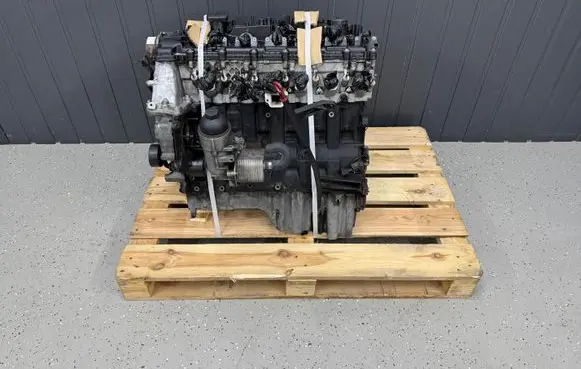BMW 5 E60 E61 Engine 306d4 30835982 308359821192