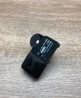 Volvo V50 Air pressure sensor 1S7A9F479AB 0261230044