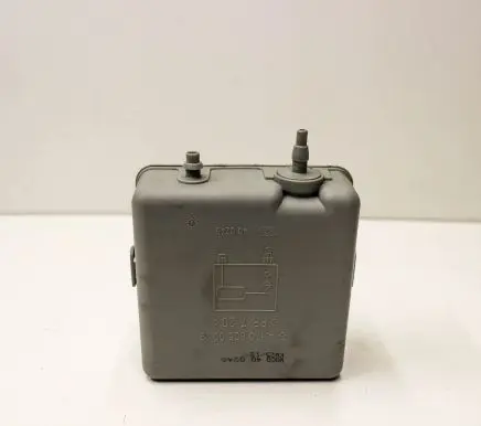 Vacuum air tank