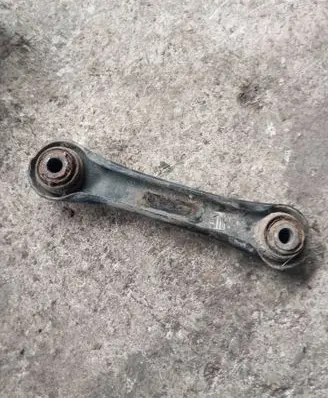 Volvo V60 Rear control arm 6G915K743