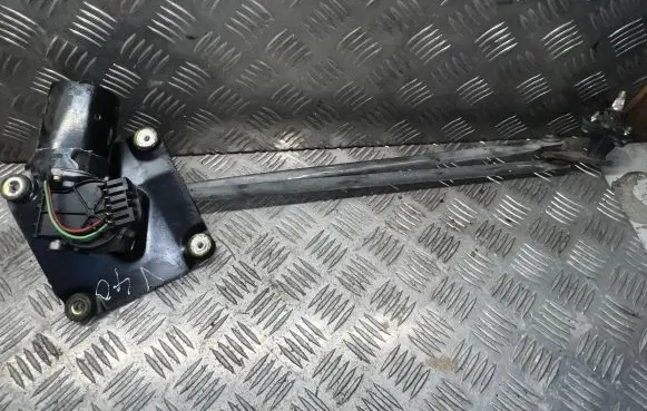 Volvo S40, V40 Front wiper linkage and motor 0390241170 H058100