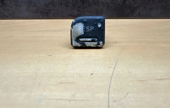 Audi A4 S4 B6 8E 8H ESP (stability program) switch 8E1927134 02304M