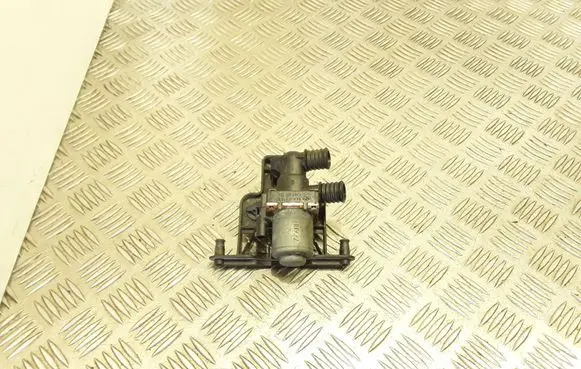 BMW 5 E39 Electric auxiliary coolant/water pump 64118379921