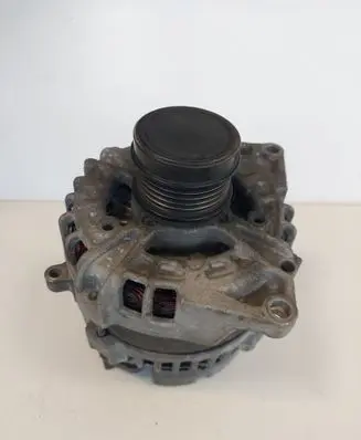 Mercedes-Benz CLA C117 X117 W117 Generator/alternator A0009061903