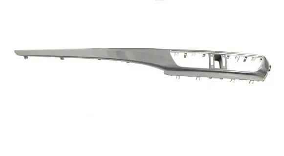 Dashboard glove box trim