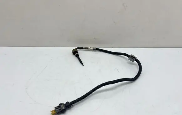 Mercedes-Benz C W205 Exhaust gas temperature sensor A0009059604