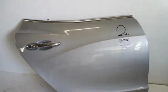 Maserati Ghibli Rear door