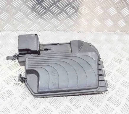 Mercedes-Benz CLA C117 X117 W117 Fuse box cover A2465400182