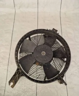 Nissan Patrol Y61 Electric radiator cooling fan