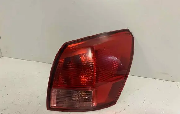 Nissan Qashqai Rear/tail lights 05090