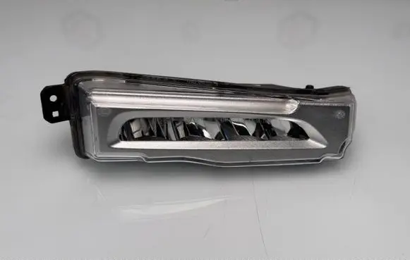 BMW X5 G05 Front fog light 7406366 7046366